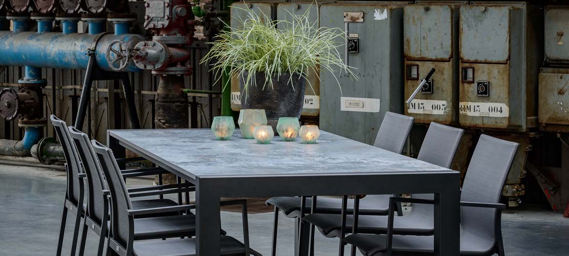 Exklusivegartentische.de - Naturstein, Edelstahl, Granit, Kalkstein und